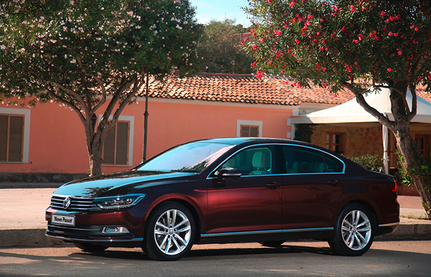 Novo Passat - cor Vermelho Crimson