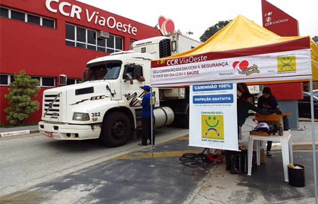 Caminhoneiros podem participar de avaliações gratuitas do caminhão