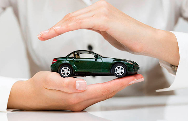 Mulher já paga mais pelo seguro do carro