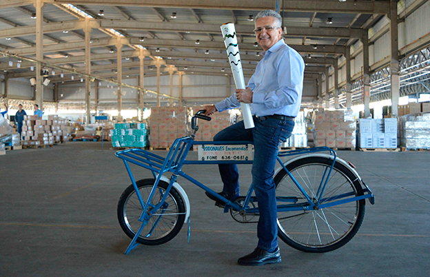 Presidente da RTE Rodonaves carrega Tocha Olímpica