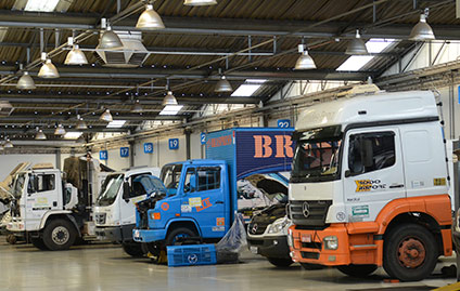 Mercedes-Benz investe no conceito de Oficinas de Alta Performance