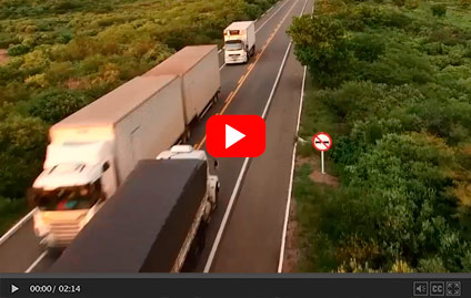 Vídeo: Veja a rotina dos motoristas nas estradas a bordo do Actros