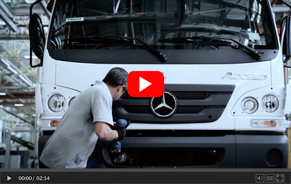 Mercedes-Benz inaugura nova linha e entra na era da Indústria 4.0