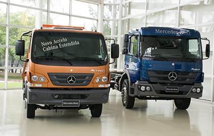 148-Mercedes-Benz-010-min