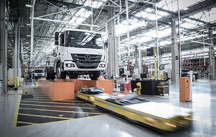 148-Mercedes-Benz-03-min