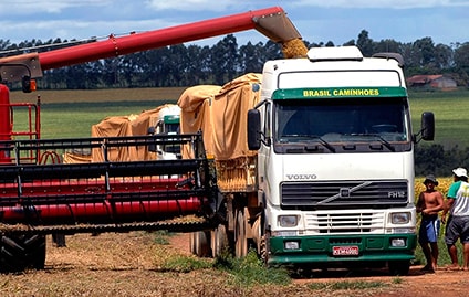 Tabelamento do frete pode aumentar custos de grãos, diz entidade