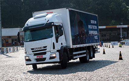 Caminhoneiros mostram suas habilidades em Rondonópolis