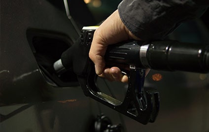 Levantamento aponta que preço da gasolina variou 128% em outubro