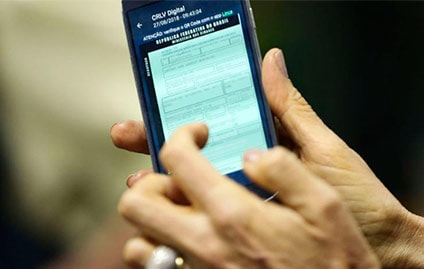 Motoristas de Goiás já podem solicitar CRLV Digital