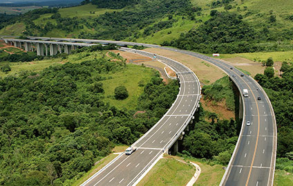 REVISTA: Estudo CNT avalia condições das rodovias brasileiras