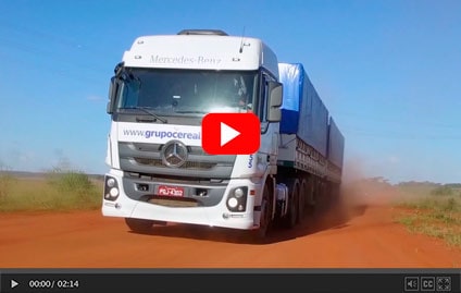 Caminhoneiros falam sobre o Actros em exposição na Show Rural Coopavel