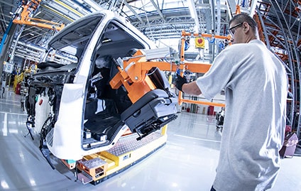 Mercedes-Benz entra numa nova era na produção de cabinas