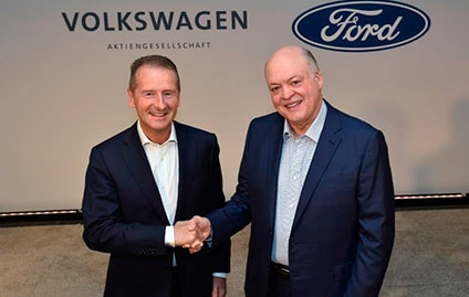 Anúncio foi feito pelo presidente-executivo da Volkswagen, Herbert Diess, e pelo presidente da Ford, Jim Hackett. (Foto: Volkswagen/Divulgação)
