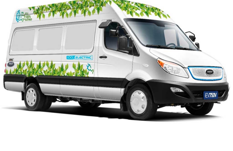 JAC Motors lança no Brasil van de passageiros 100% elétrica
