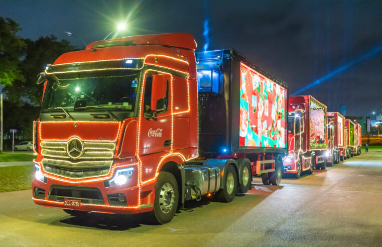 Novo Actros é destaque na Caravana de Natal da Coca-Cola
