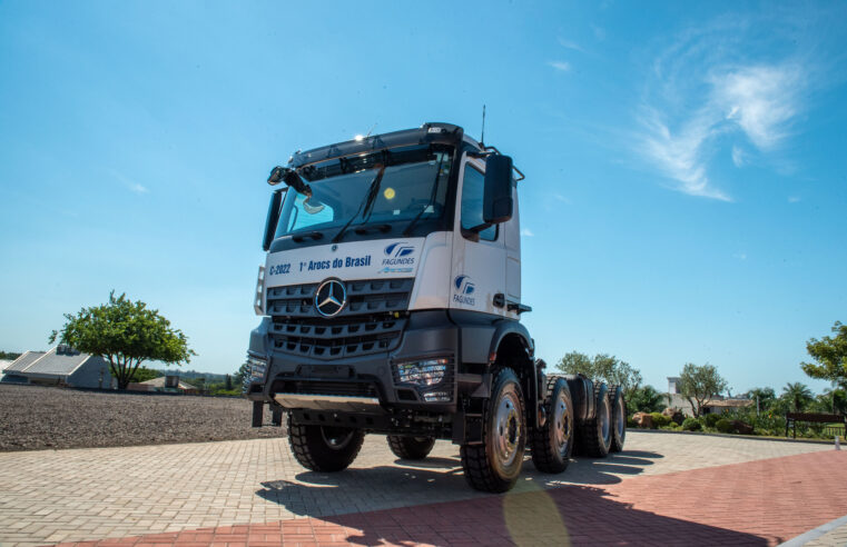 Fagundes Construção recebe o primeiro Mercedes-Benz Arocs 8×4