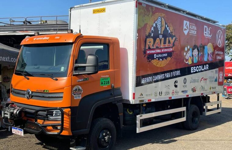 VWCO apoia caravana da educação no Brasil com Delivery 11.180 4×4