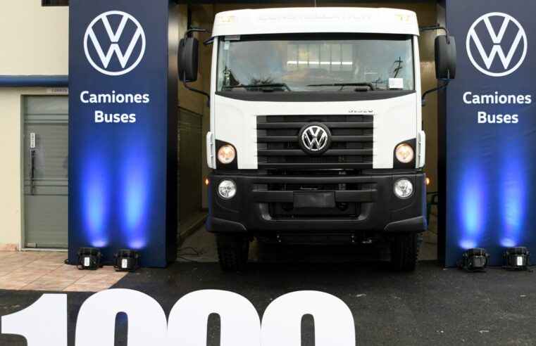 Volkswagen Caminhões entrega veículo número mil na República Dominicana