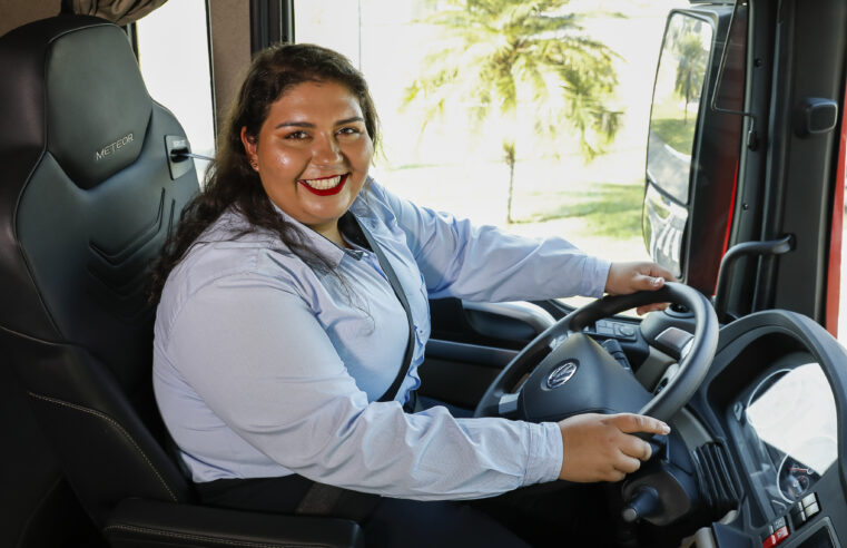Volkswagen Caminhões expande frota testada por mulheres