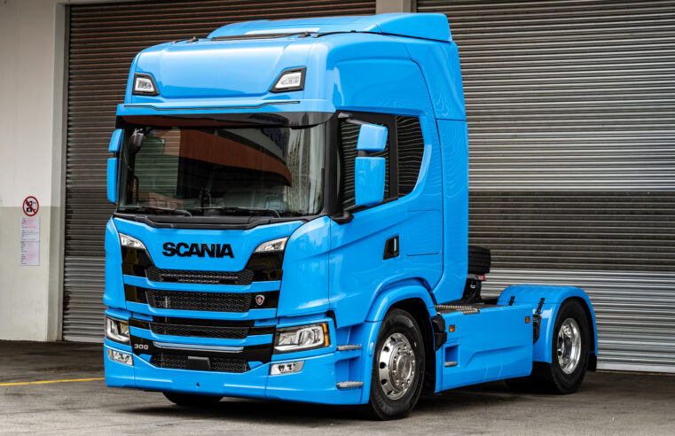 Scania lança seu primeiro caminhão elétrico no Brasil