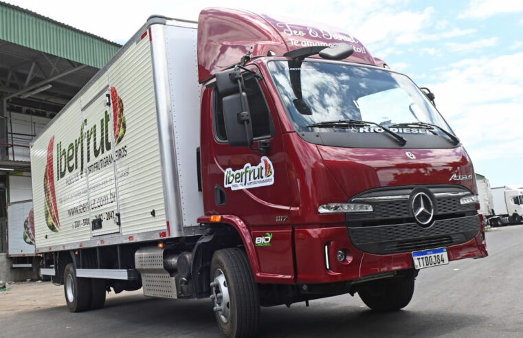 Iberfrut é o primeiro cliente a adquirir o novo caminhão Accelo Mercedes-Benz