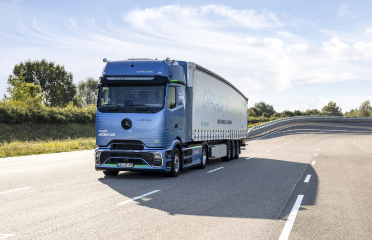 Mercedes-Benz Trucks amplia o portfólio de caminhões elétricos à bateria
