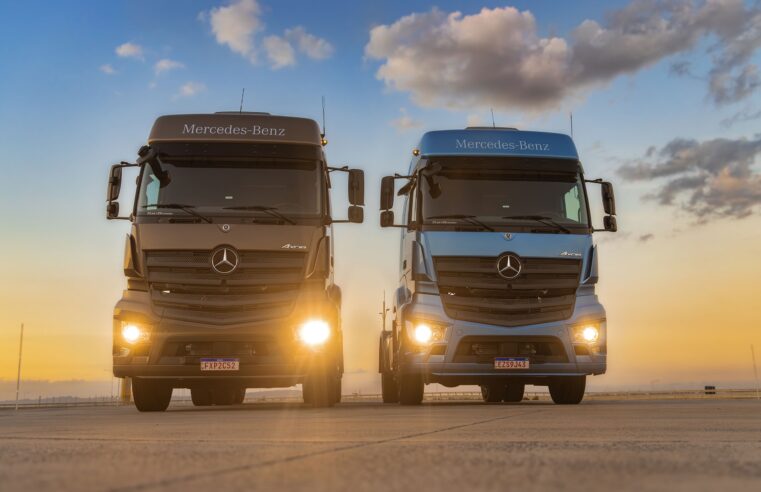 Extrapesado Novo Axor, agora com tecnologia BlueTec 6.2025, é destaque pelo Brasil