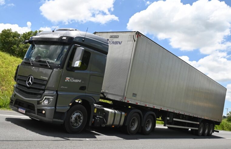 Mercedes-Benz e Tombini fortalecem parceria para valorização de motoristas